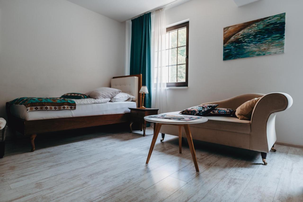Hotel Kostelski Buk Біхач Екстер'єр фото